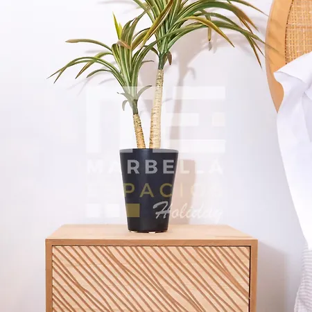 Chic Garden Flat 5min From