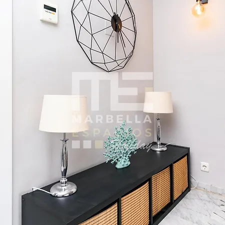 Apartment Chic Garden Flat 5min From Marbella