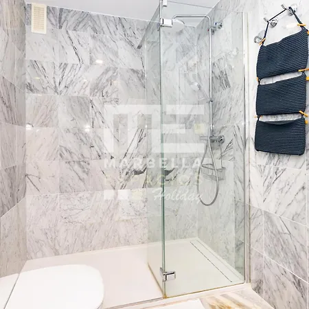 Apartment Chic Garden Flat 5min From