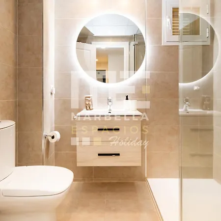 Chic Garden Flat 5min From