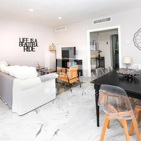 Chic Garden Flat 5min From Apartment *