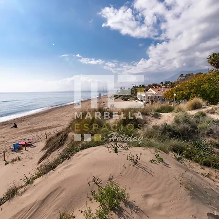 Chic Garden Flat 5min From Apartment Marbella