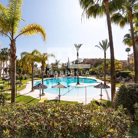 Chic Garden Flat 5min From * Marbella