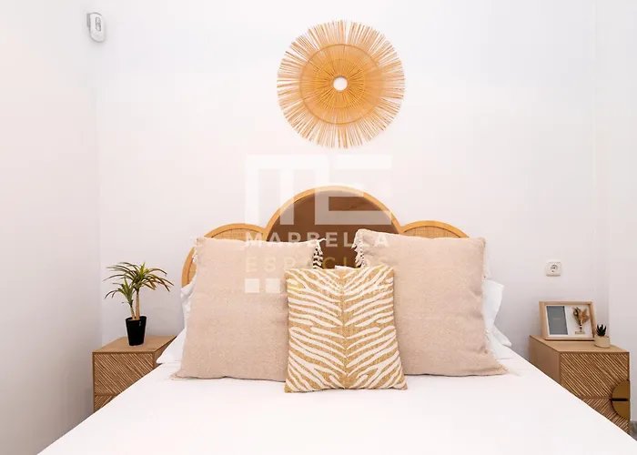 Chic Garden Flat 5min From *