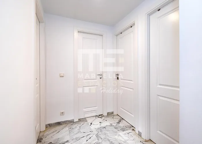 شقة Chic Garden Flat 5min From