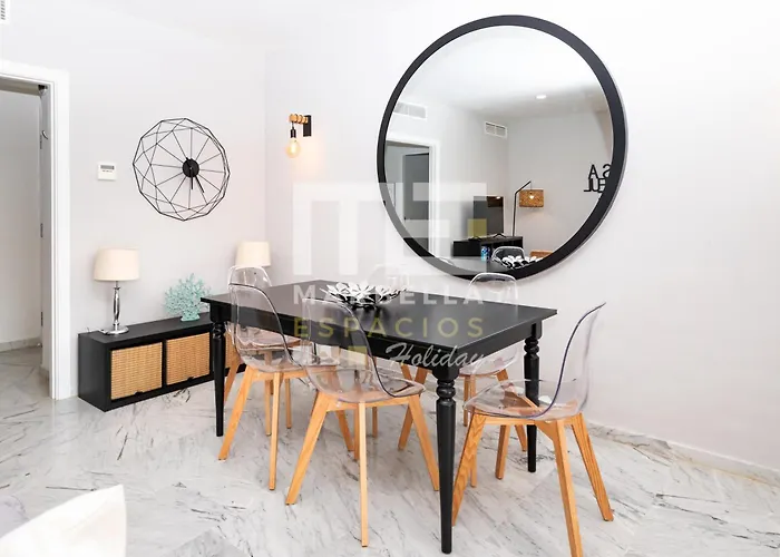 شقة Chic Garden Flat 5min From ماربيا