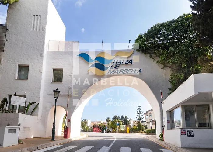 Chic Garden Flat 5min From * ماربيا