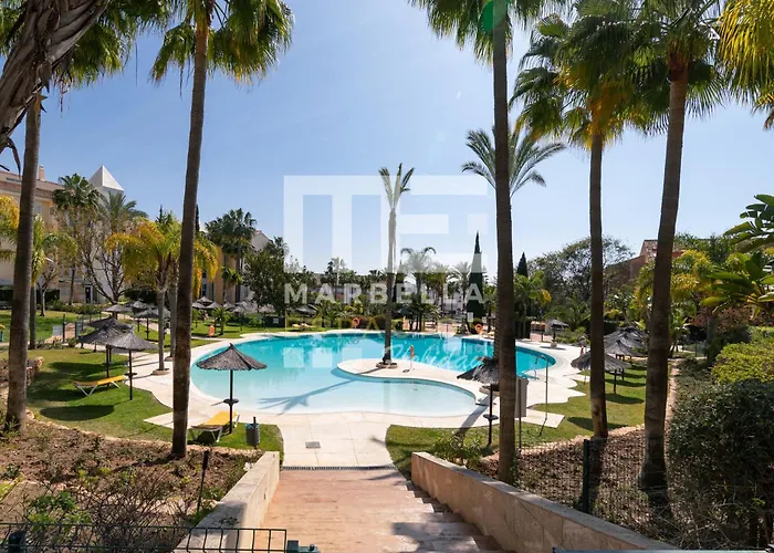 Chic Garden Flat 5min From *