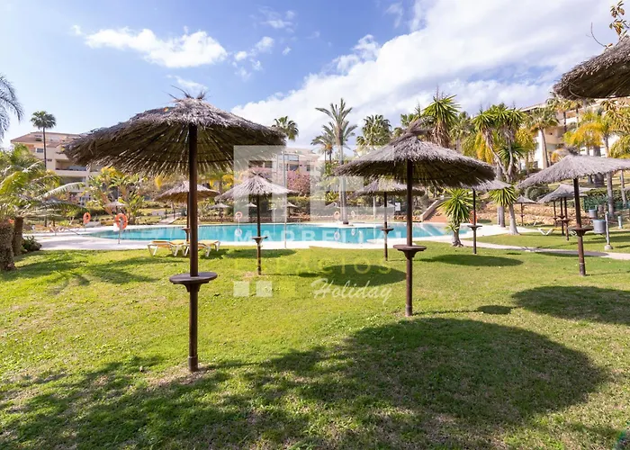 Chic Garden Flat 5min From * ماربيا