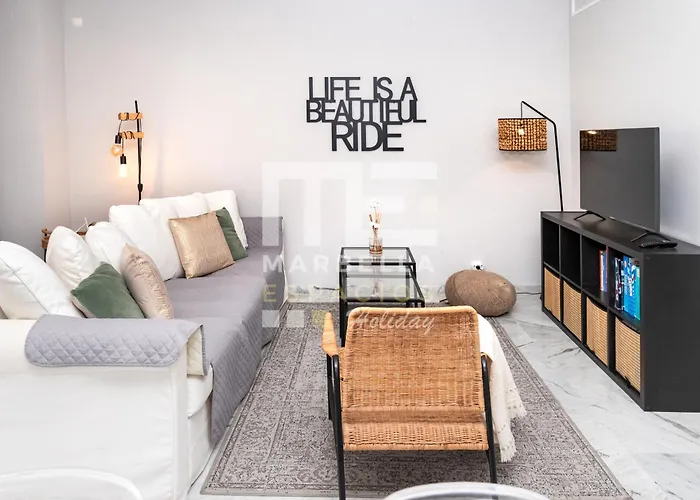 شقة Chic Garden Flat 5min From ماربيا