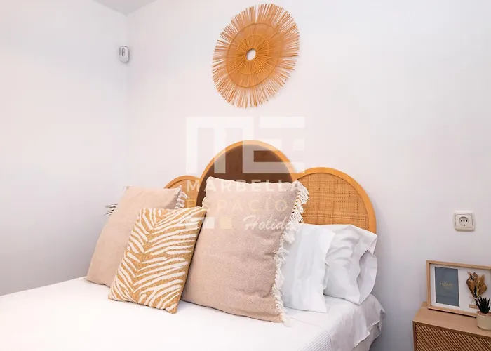 شقة Chic Garden Flat 5min From