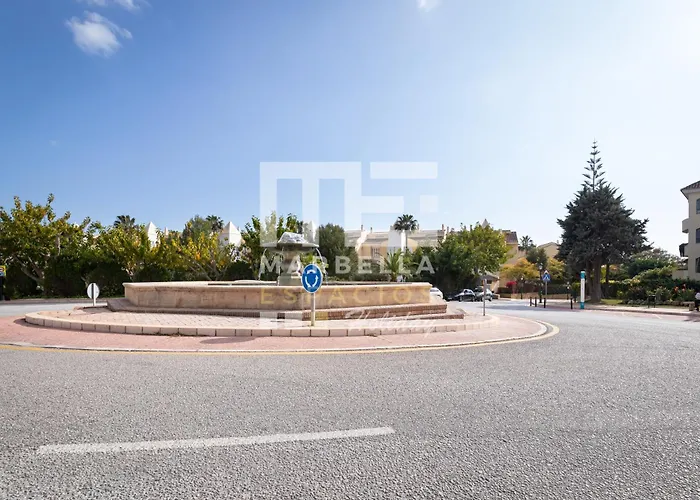 Chic Garden Flat 5min From شقة