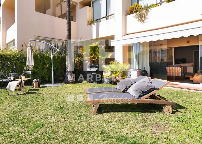 Chic Garden Flat 5min From * ماربيا