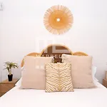 Chic Garden Flat 5min From *