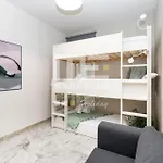 Chic Garden Flat 5min From شقة *
