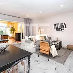 شقة Chic Garden Flat 5min From *