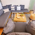 شقة Chic Garden Flat 5min From *