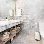 شقة Chic Garden Flat 5min From *