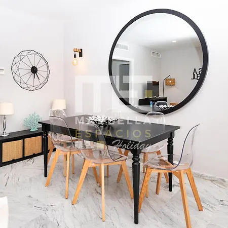 Appartement Chic Garden Flat 5min From Marbellac