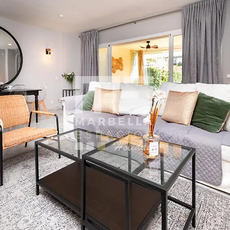 Chic Garden Flat 5min From Appartement