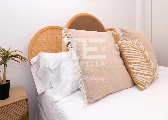 Chic Garden Flat 5min From Lejlighed