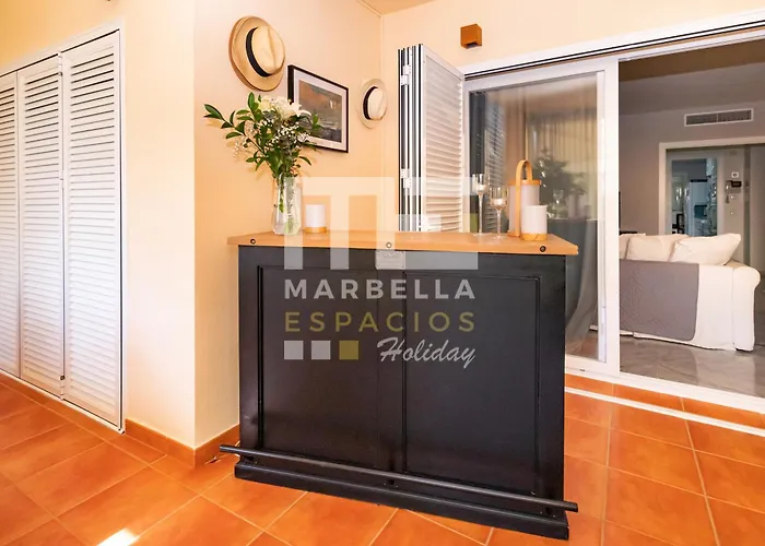 Lejlighed Chic Garden Flat 5min From