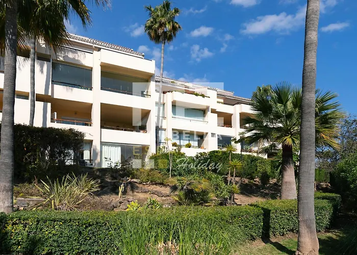 Chic Garden Flat 5min From Marbella